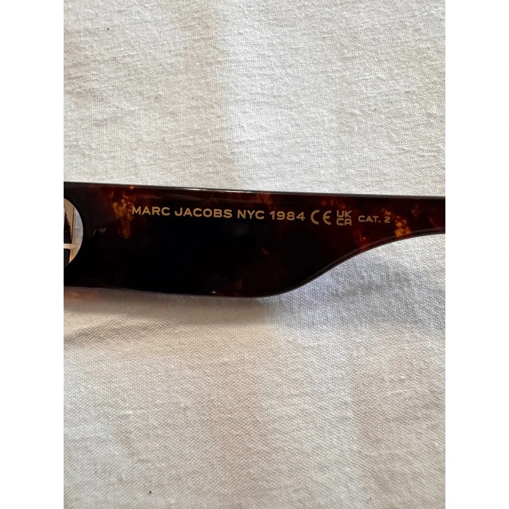 Marc Jacobs MARC‎ 697/S Tortoise Square Cat Eye Sunglasses Havana Gold J Logo